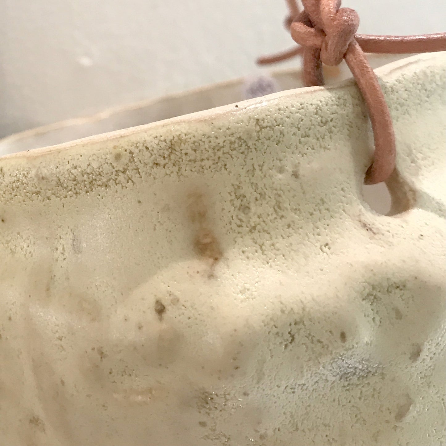 Hængepotte – Strågul